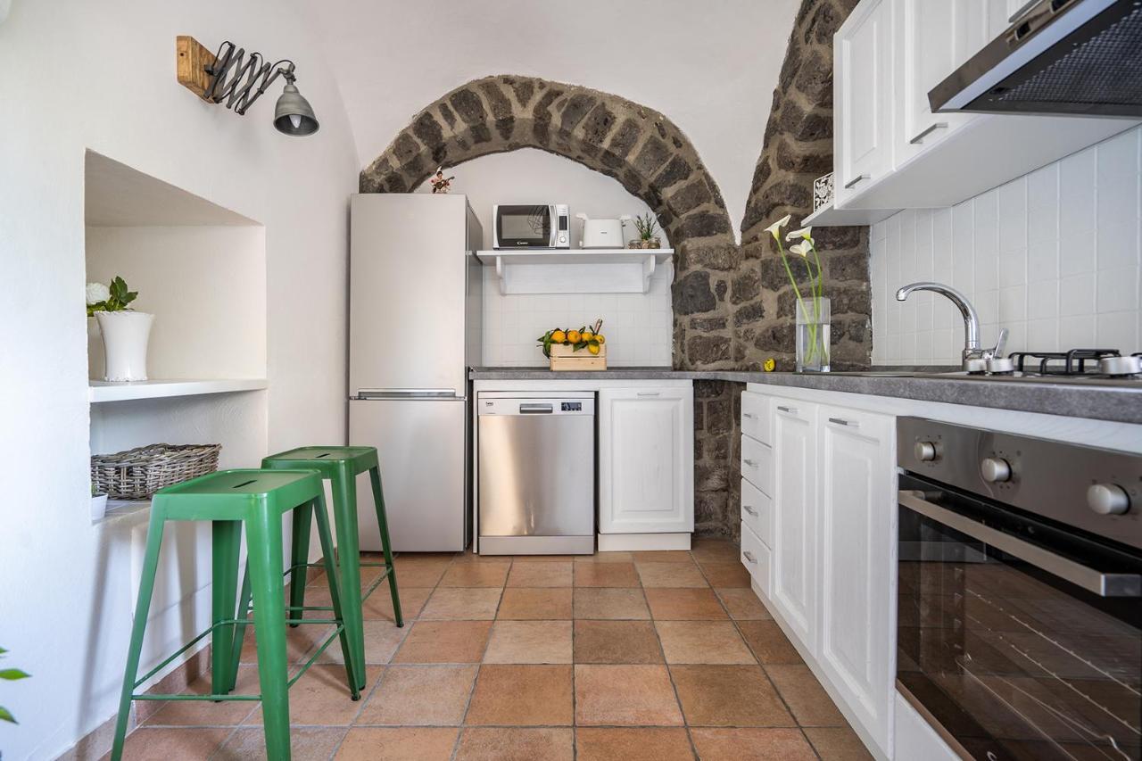 Nonna Carmela Apartment SantʼAgata sui Due Golfi المظهر الخارجي الصورة